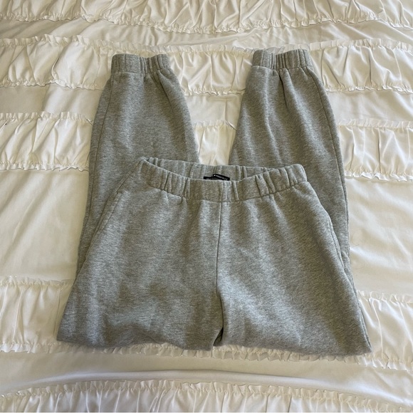 Brandy Melville Pants - Brandy Melville Rosa Sweatpants